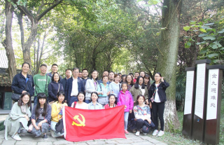 明确先进精神，，，，，，，，洗涤自我心灵