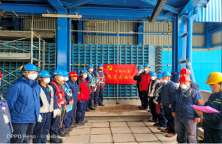 “万”千工程｜春节坚守岗位，，，，，，，福清大修起重再下一城-主蒸汽隔离阀吊装清静完成