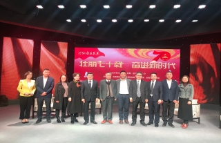 集团董事长李永宪做客海盐电视台对话海盐生长-壮丽七十载，，，，，，，奋进新时代