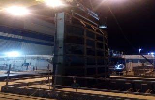 “万”千工程｜大修有序举行，，，，，，，，卸料顺遂完成