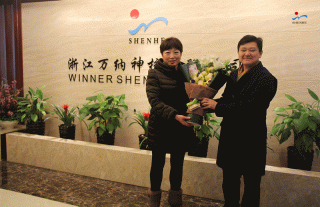 “神”祗忠勤丨热烈祝贺公司董事长兼总司理李永宪先生荣获“嘉兴最具社会责任感民营企业家”称呼